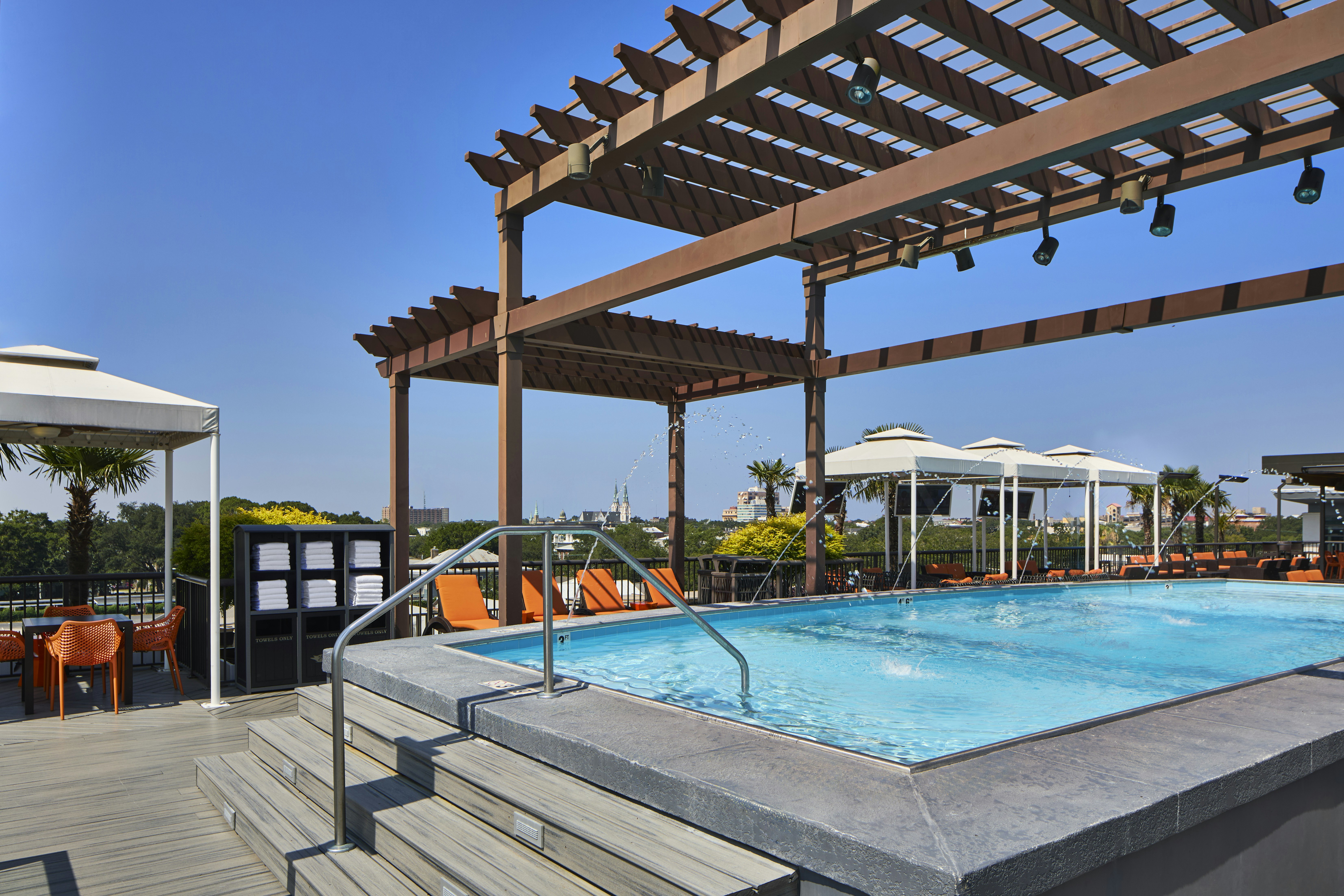 Homewood Suites by Hilton Savannah Historic District/Riverfront 38/40