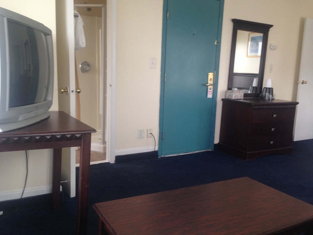 Belmar Inn 27/45