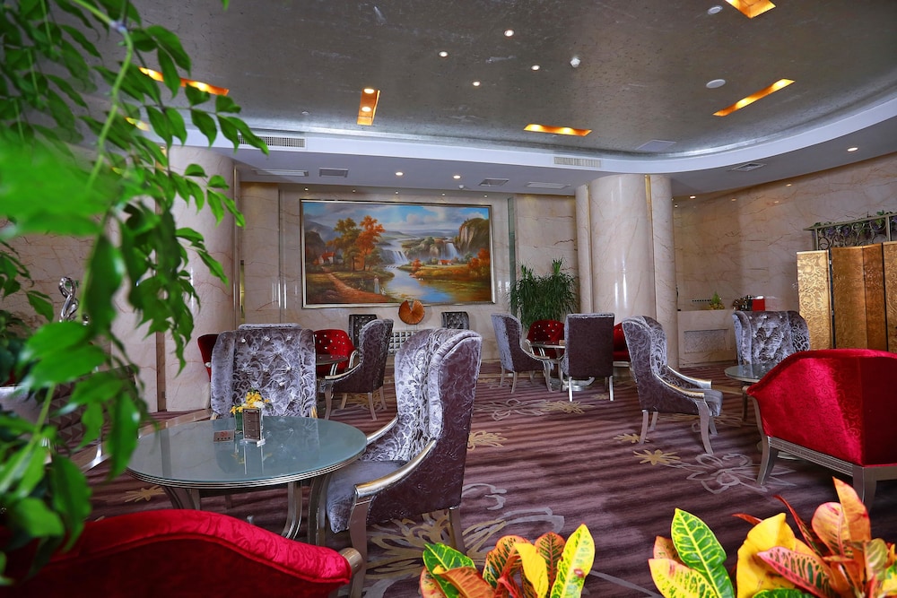 Ramada by Wyndham Longyan 33/55