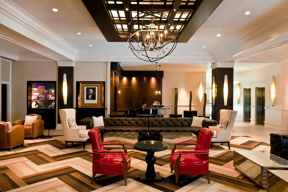 The Sam Houston Curio Collection By Hilton 19/65