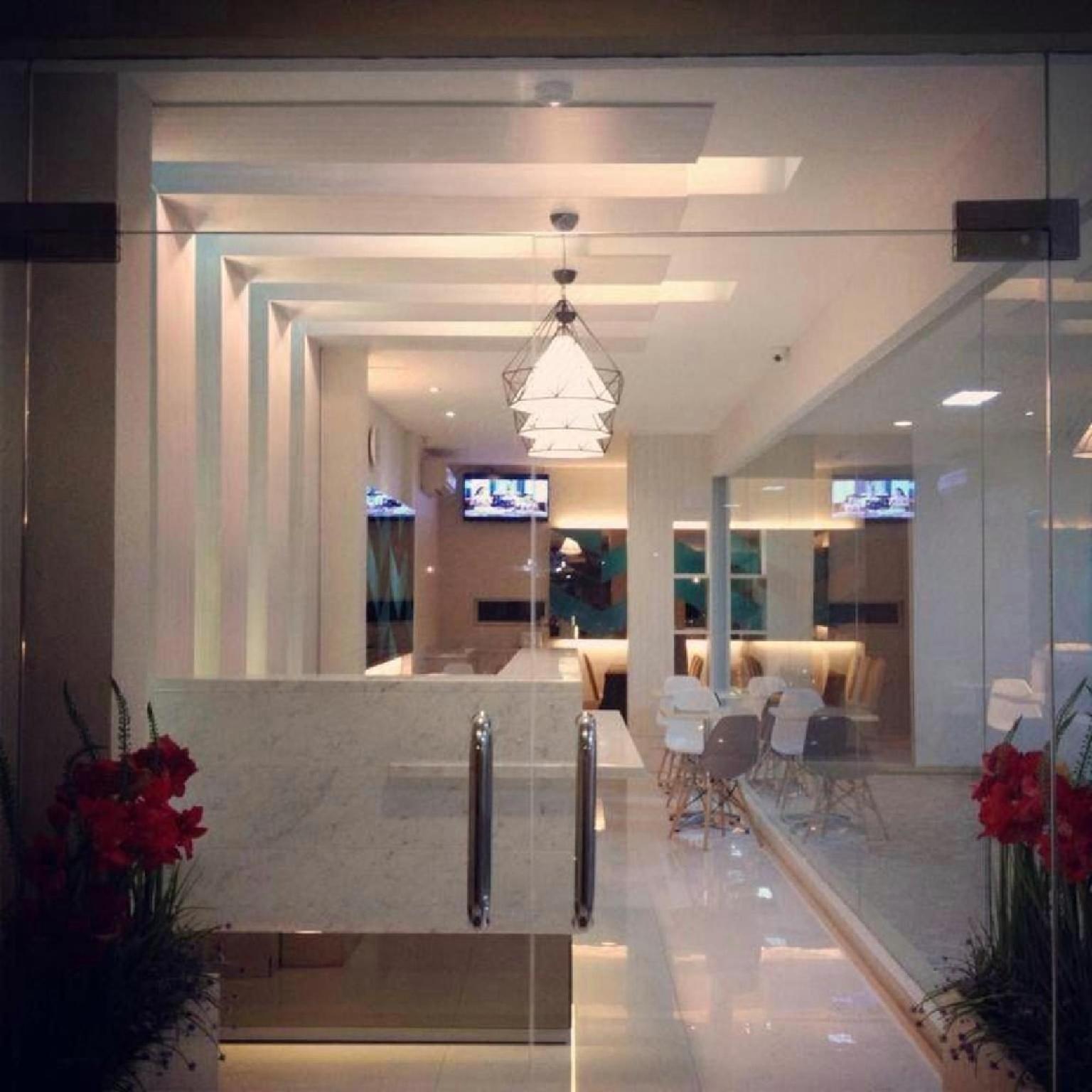 Makassar Beach Inn 7/43