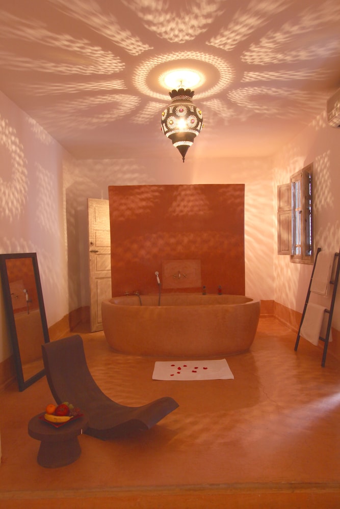 Riad O2 22/50