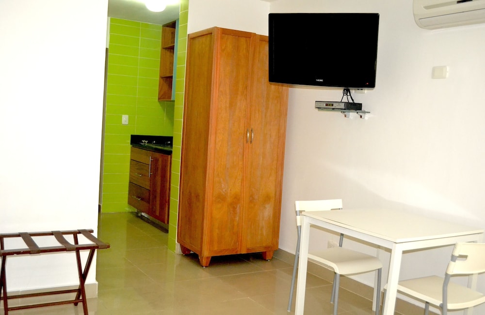HOTEL PLAZA DEL SOL 51/60