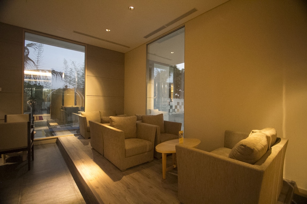 Gtv Hotel And Service Apartment 39/54