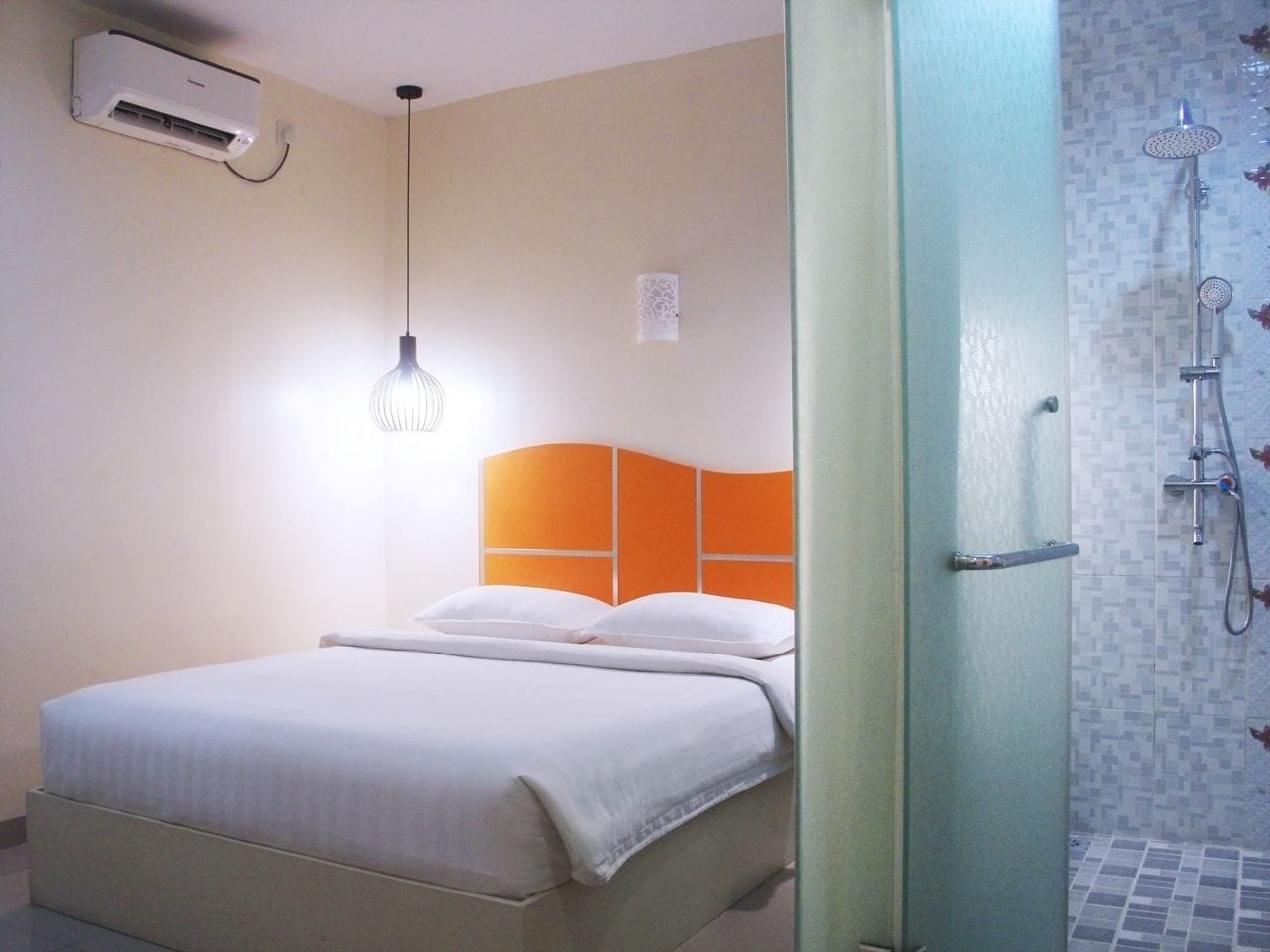 1 BEDROOM, SUPERIOR