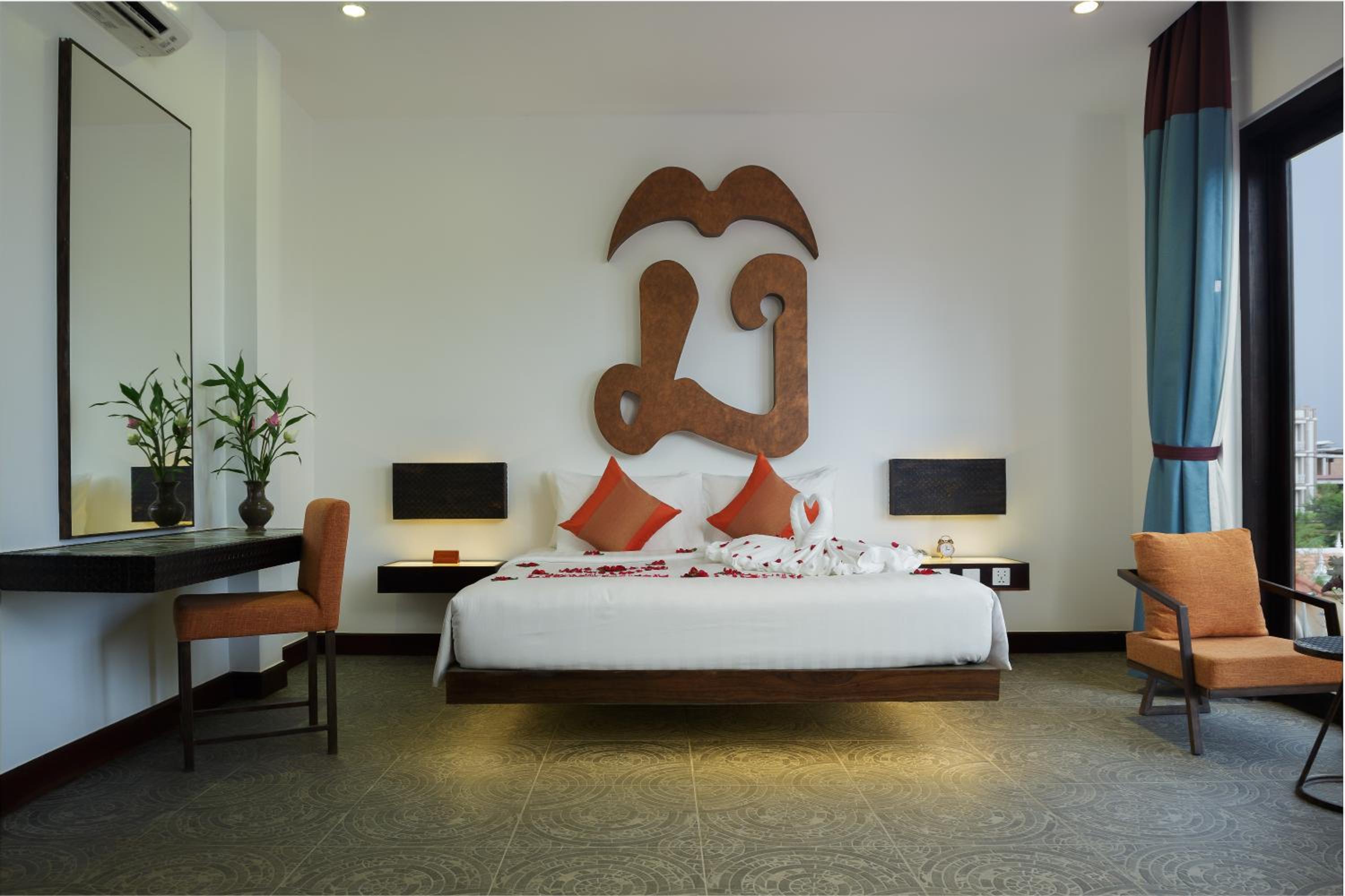 Spa, Deluxe, Twin Beds, City View