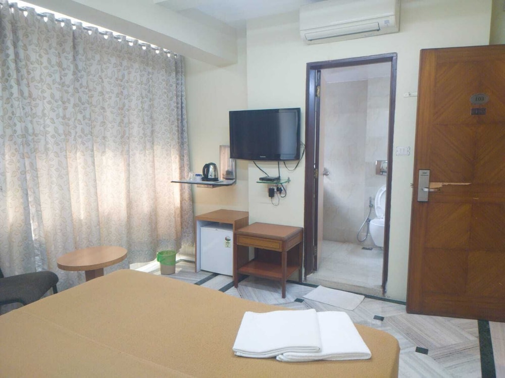 Royal Park Hotel 24/28
