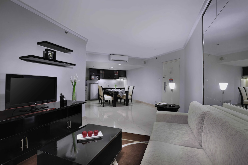 Horison Ultima Suite and Residence Rasuna 33/55