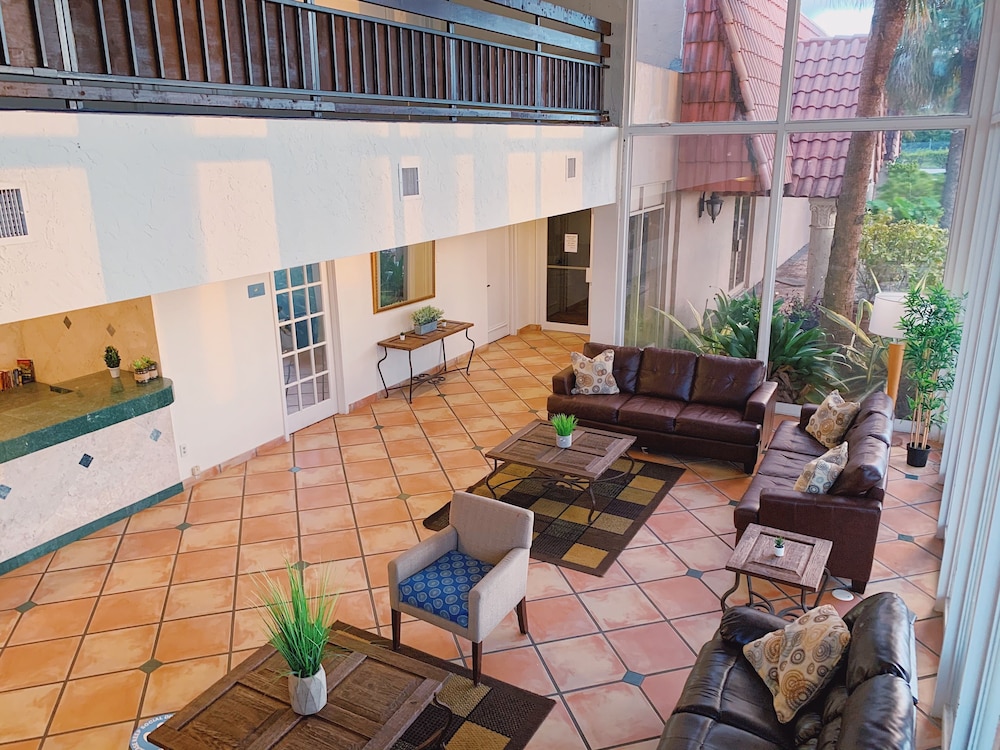 Miami Gardens Inn and Suites 21/30