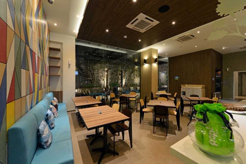 Pop Hotel Pasar Baru Jakarta 17/24