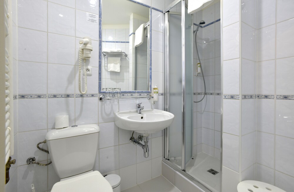 Hotel Machova 42/50