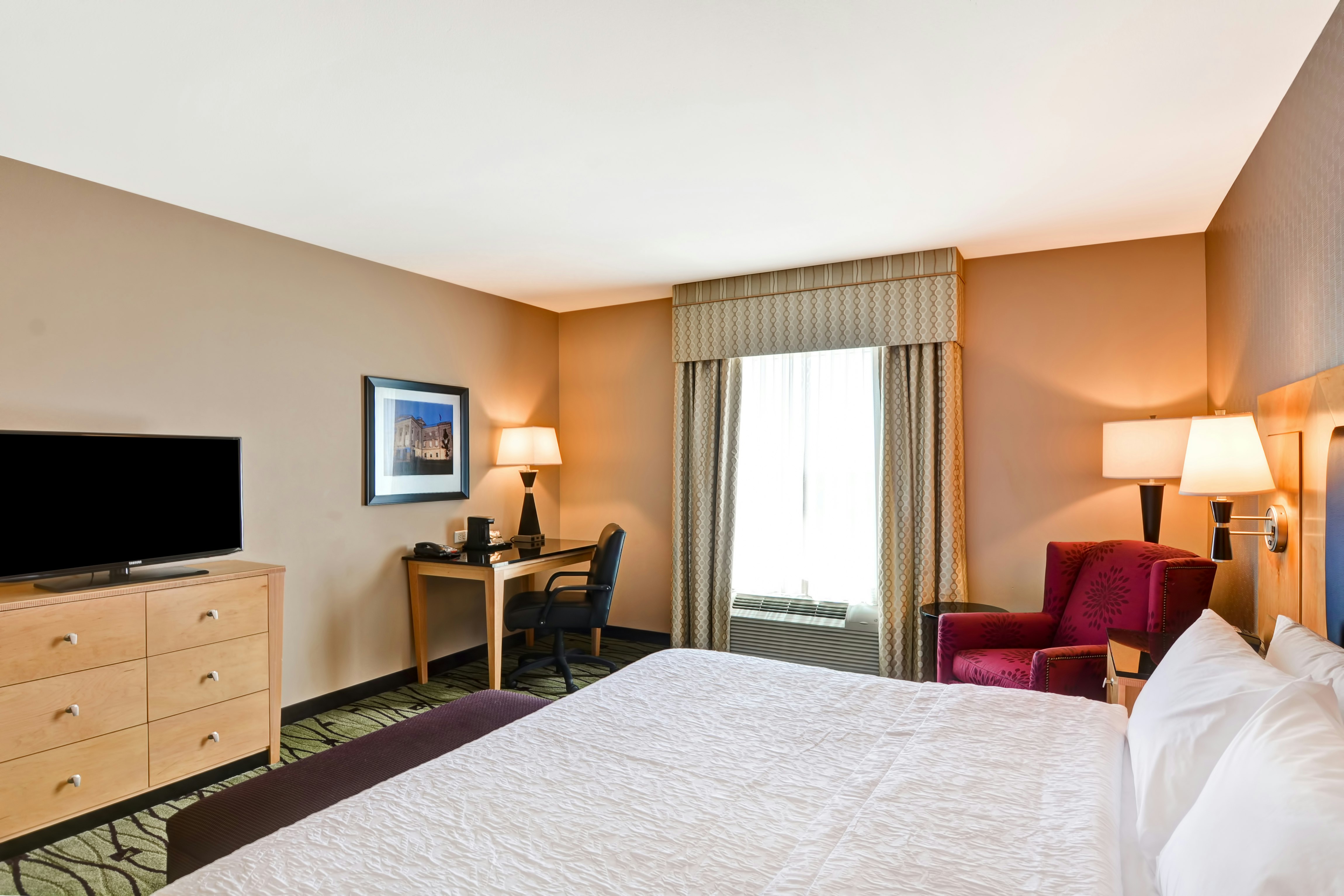 ROOM, KING BED, ACCESSIBLE