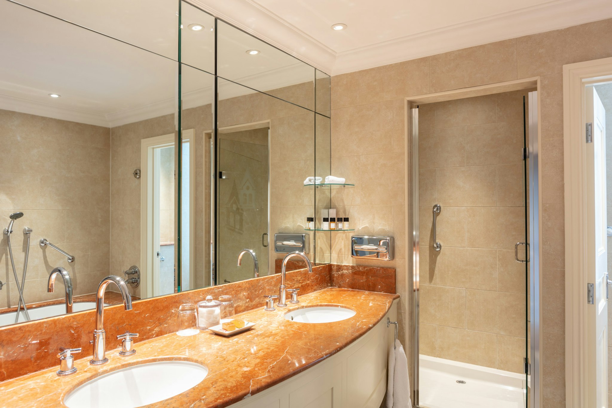 Petersham Hotel 42/50