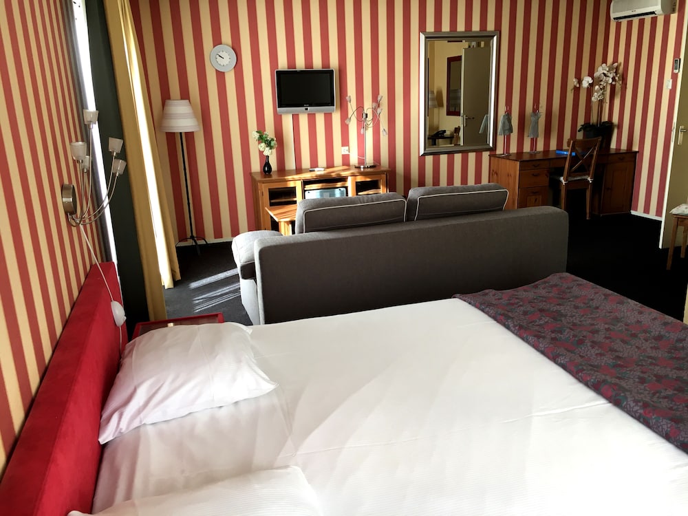Fletcher Hotel - Restaurant De Zeegser Duinen 30/75