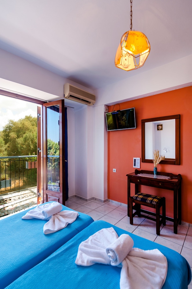 Poco Loco Hotel 17/50