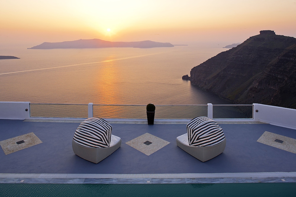 Belvedere Suites 40/50