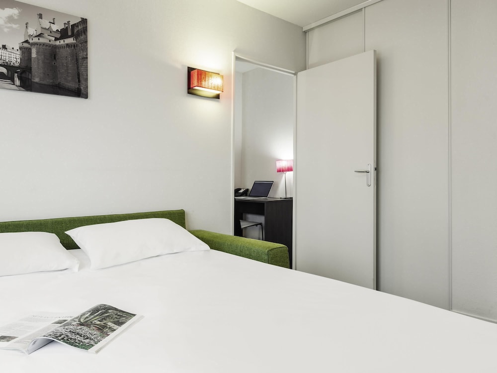 1 BEDROOM, APARTMENT
