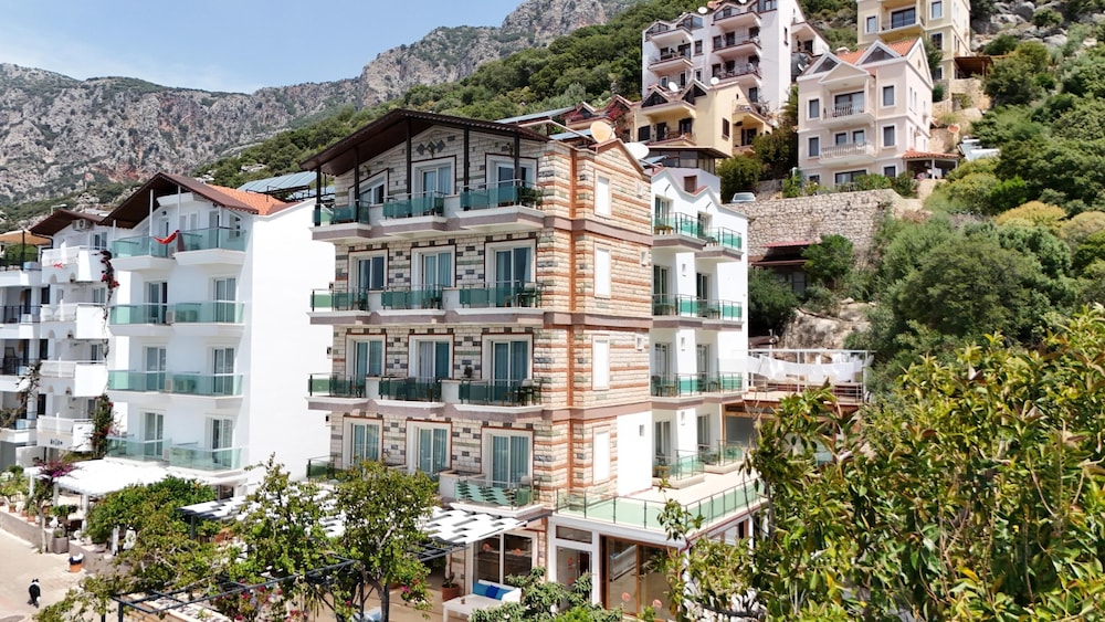 Kas Maki Hotel 5/50