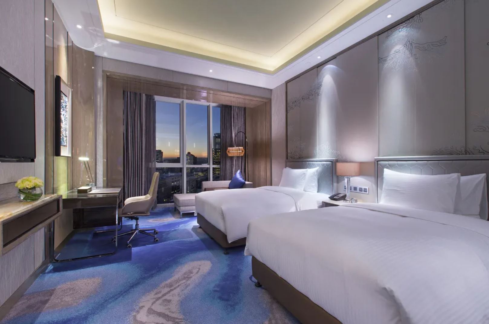 Deluxe, Twin Beds, Executive Level