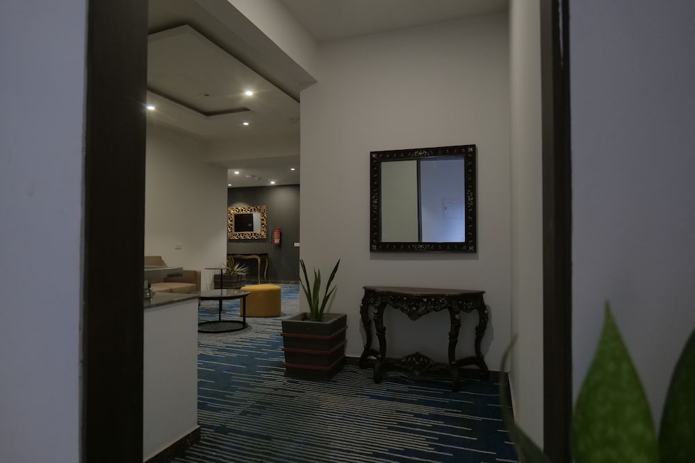 Xefan Hotel and Suites 48/59