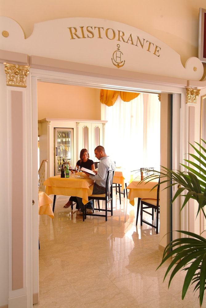 Ristorante Commercio Hotel 33/55
