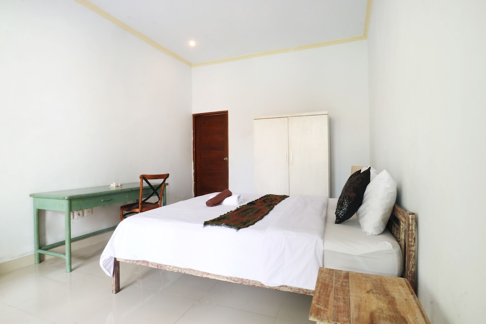 The Wina Echo Beach Guesthouse 8/45