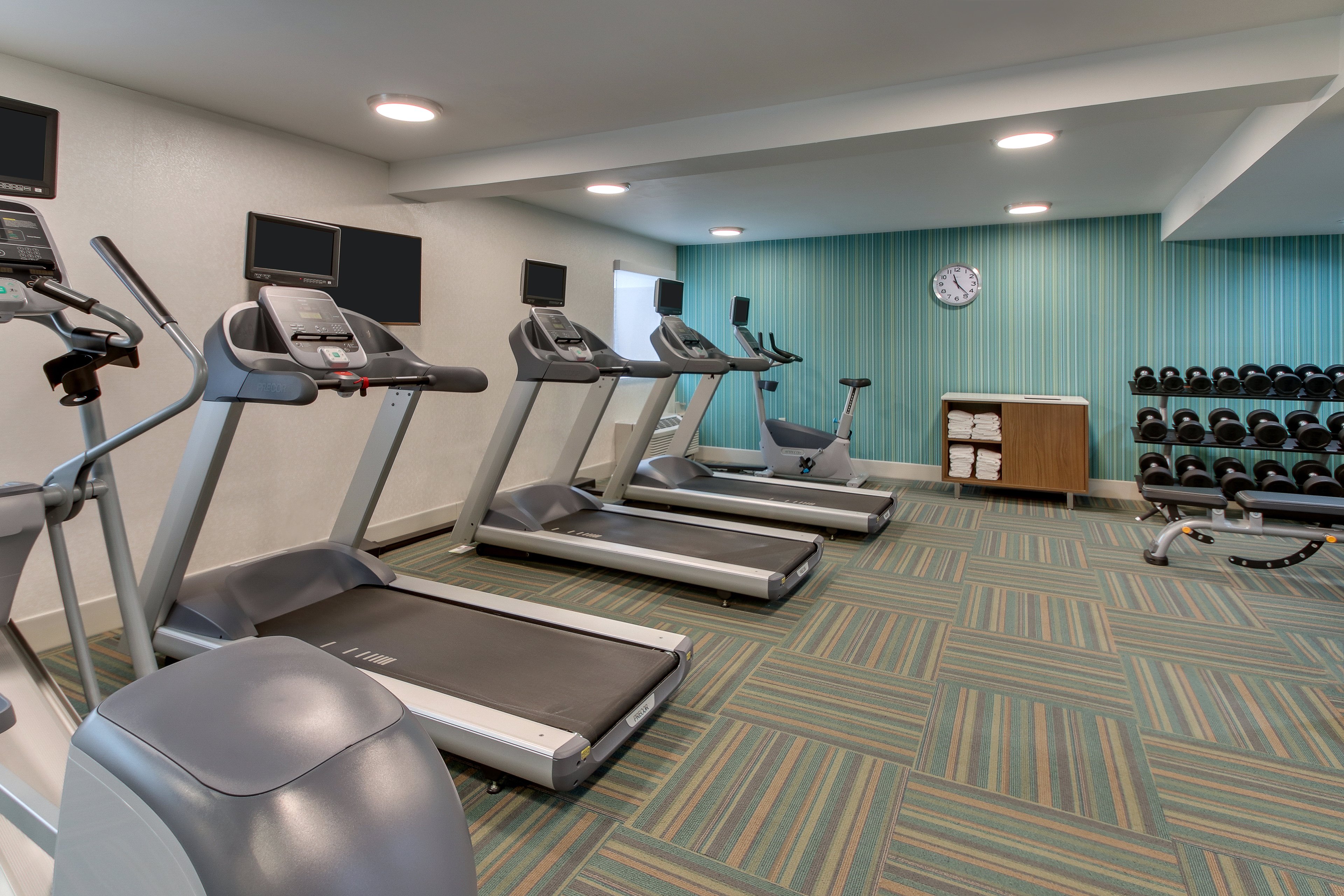 HOLIDAY INN EXPRESS PITTSTON SCRANTON AIRPORT 36/54