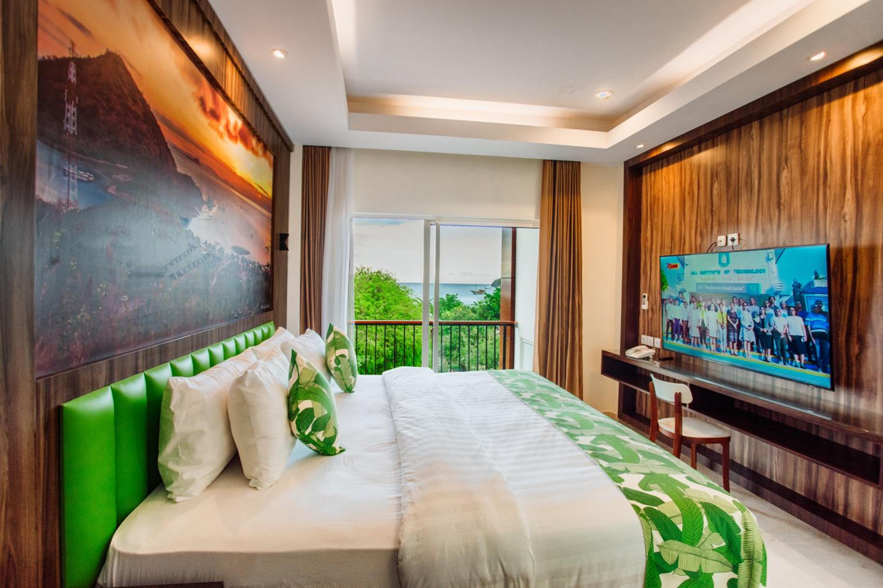 Premier, Suite, 1 Double and 1 Single Bed, Sea View