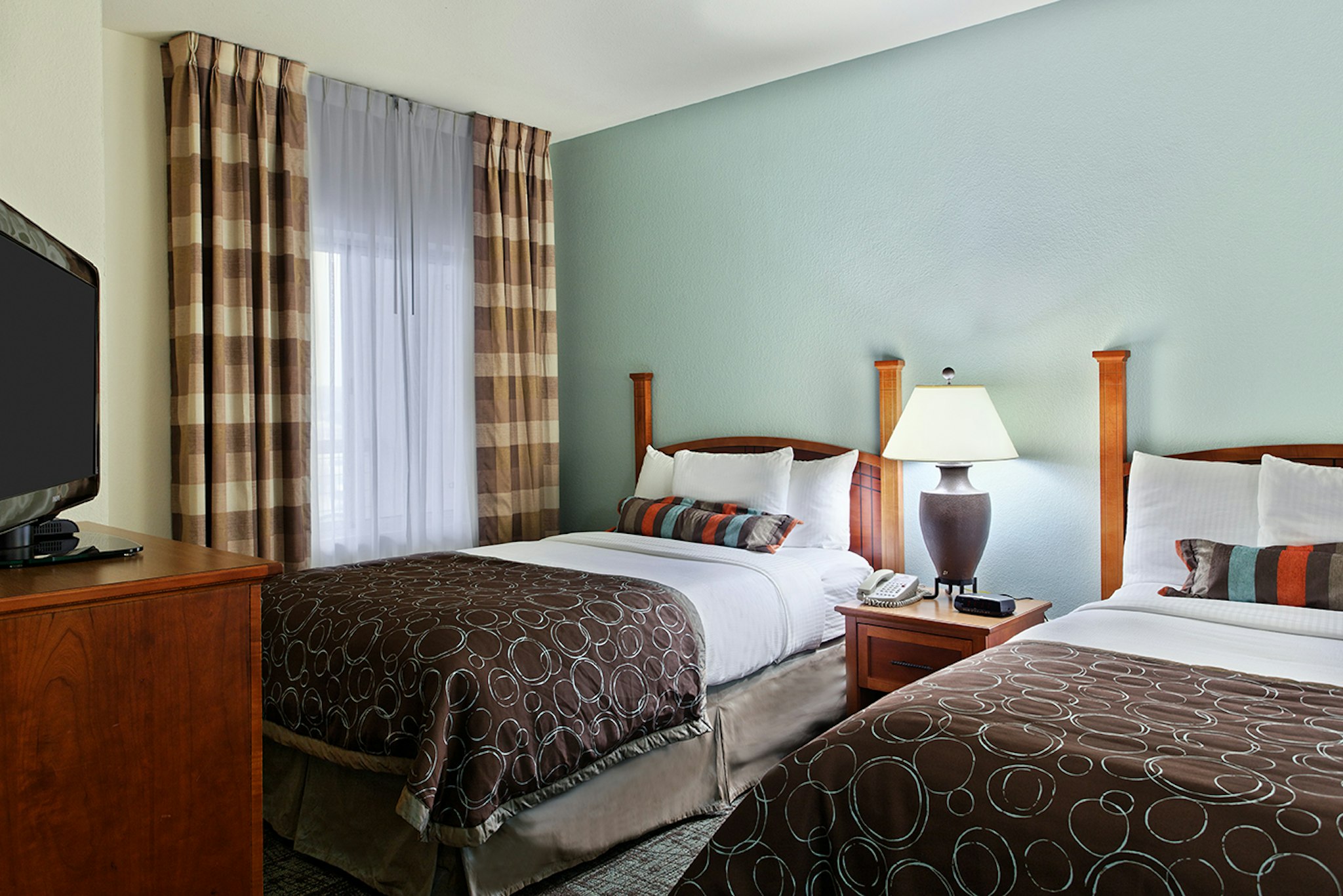 Staybridge Suites Chattanooga Downtown Convention Center 12/53