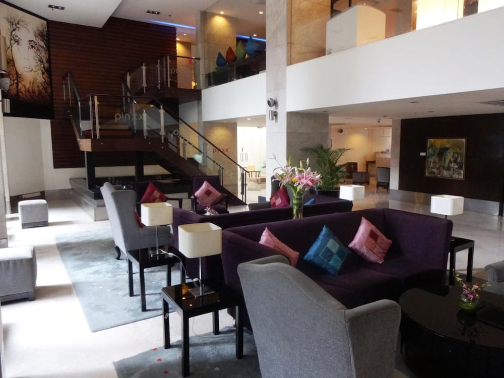 Royal Orchid Central Bangalore 55/75
