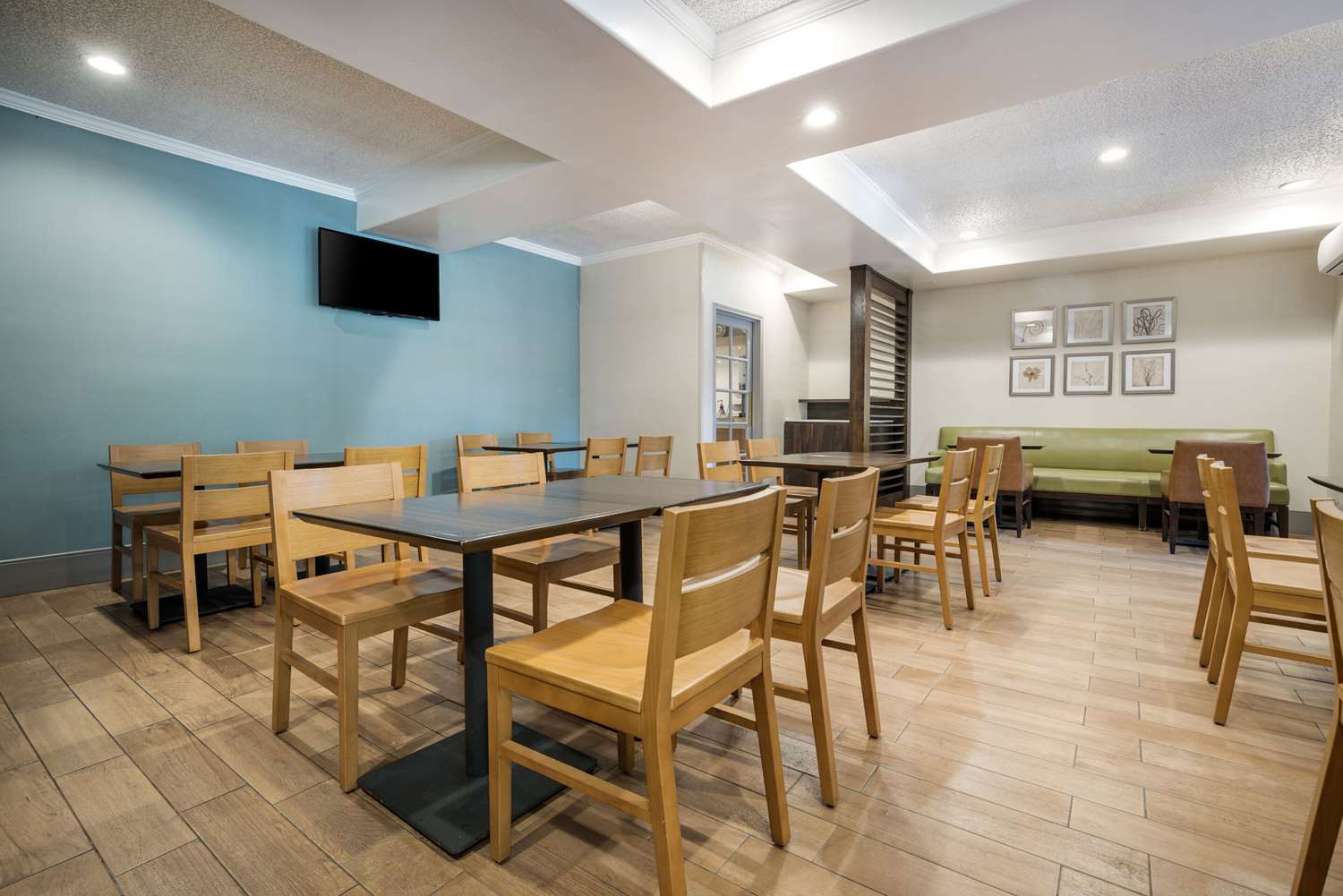 MainStay Suites Orange County John Wayne Airport 45/57