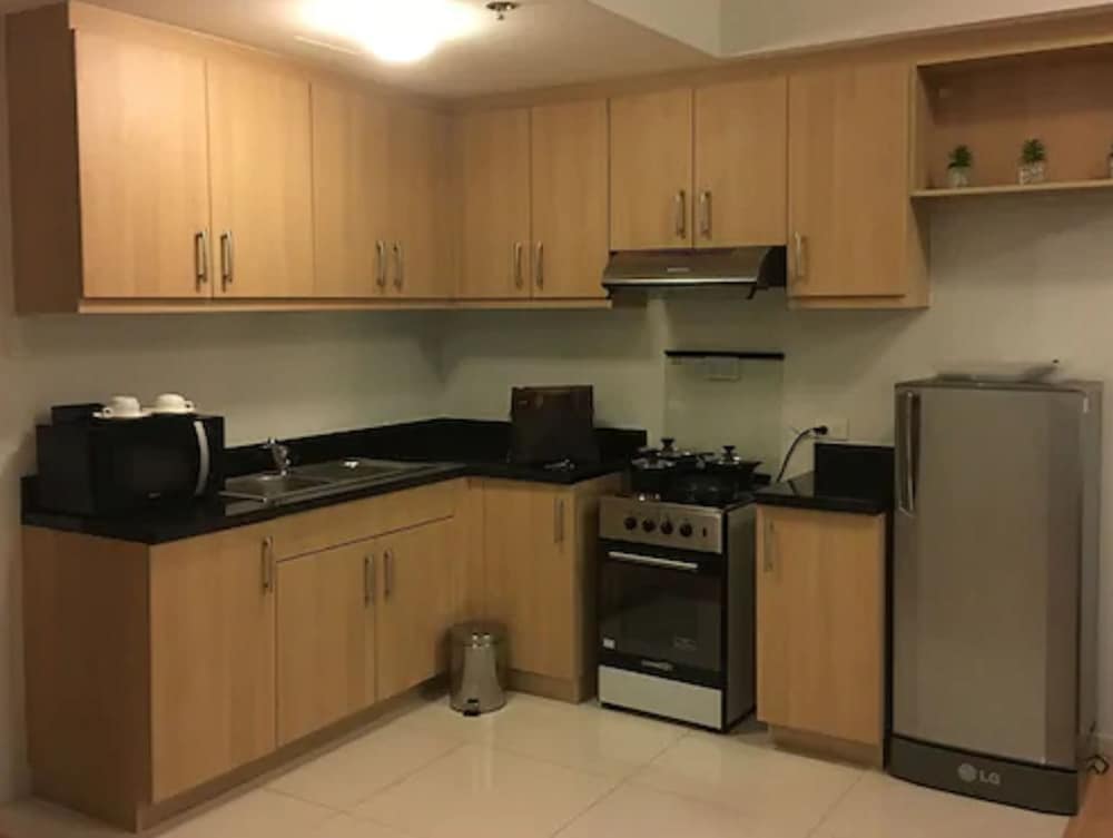 Avant Serviced Suites 23/52