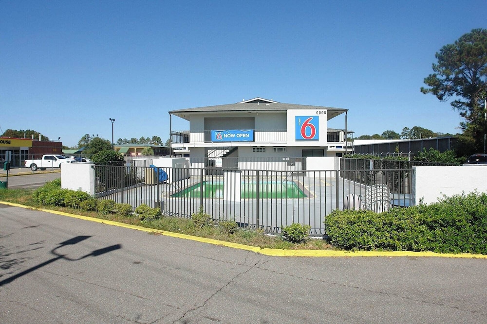 Motel6 Hattiesburg, MS in HATTIESBURG - MS