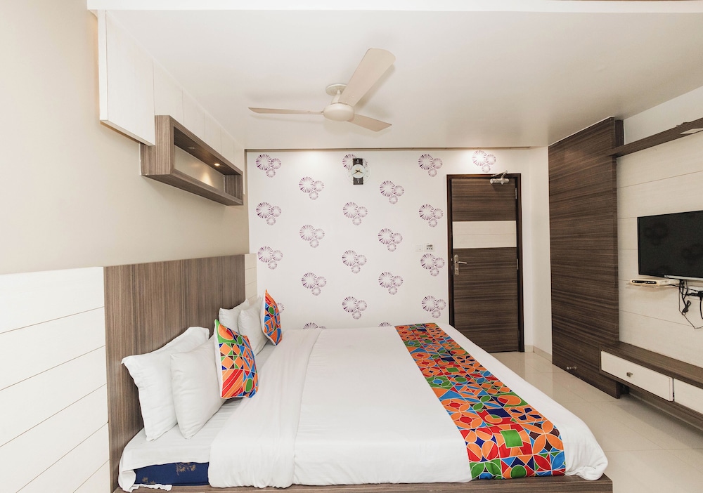 HOTEL AMBER 14/46