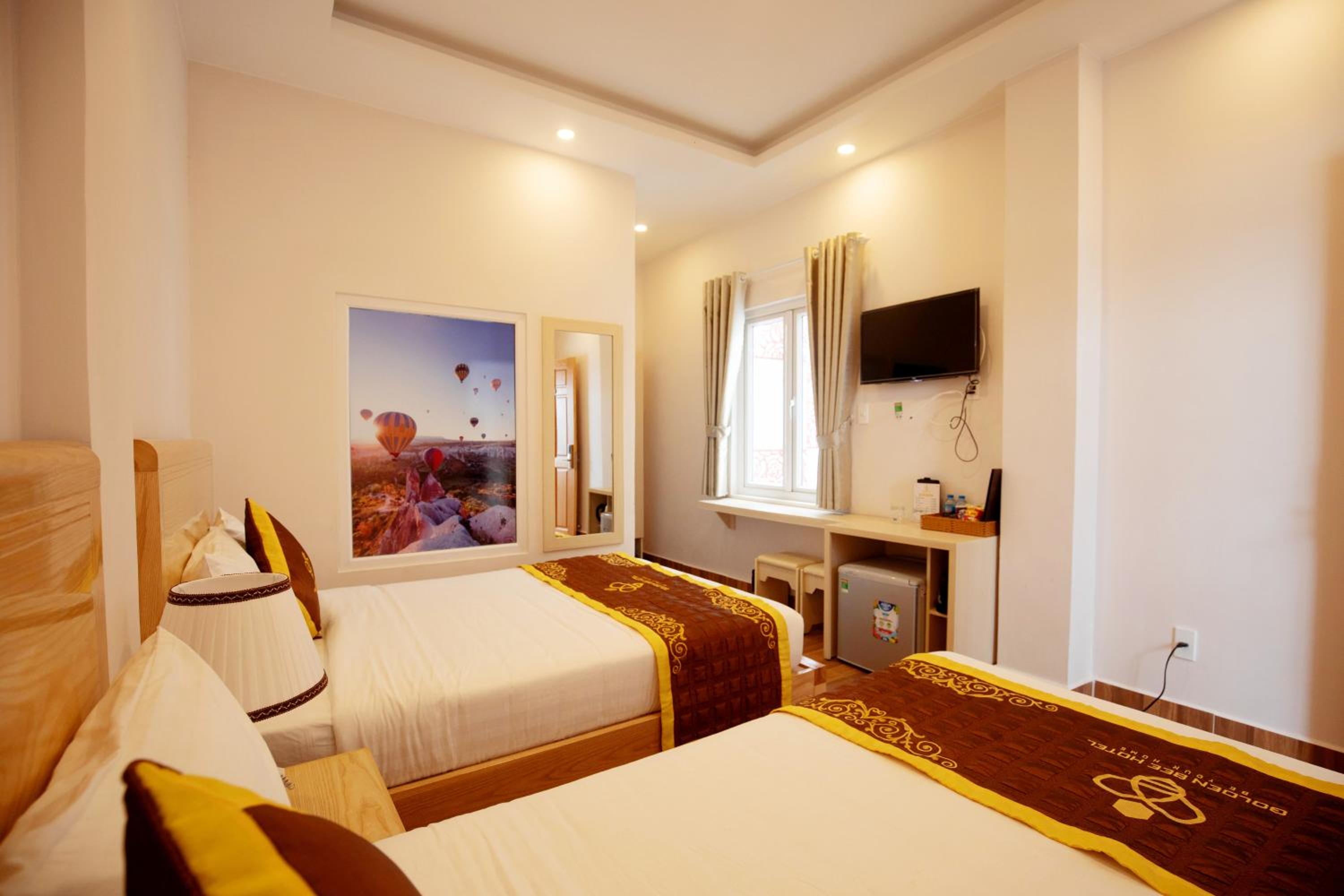 SUPERIOR, TWIN BEDS