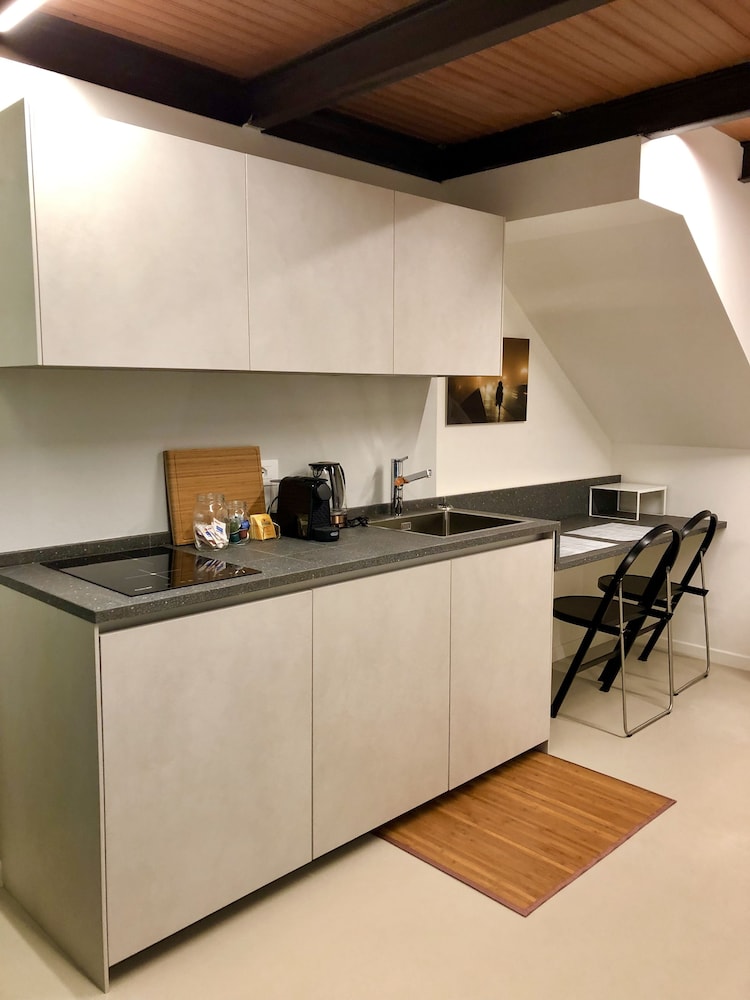 Rivadige Suite 6/50