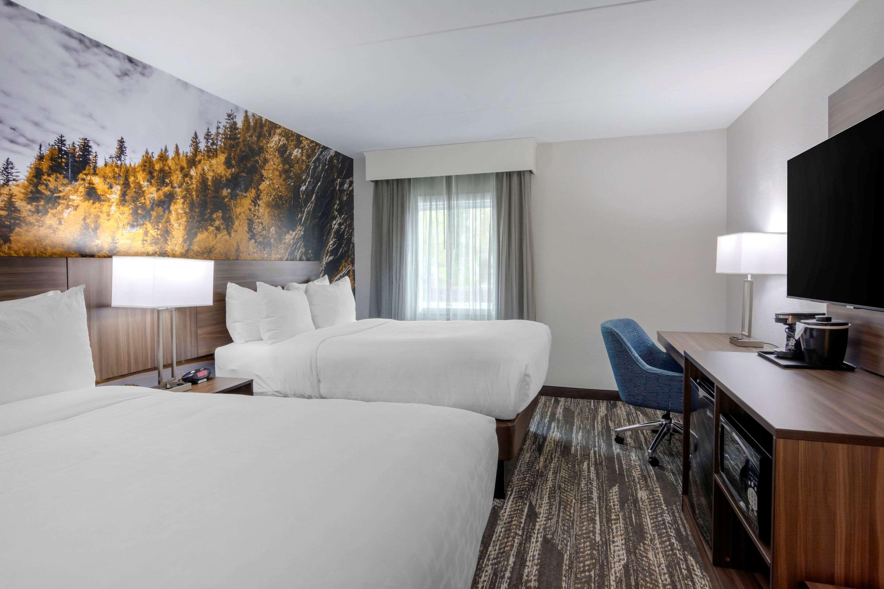 ROOM, 2 DOUBLE BEDS