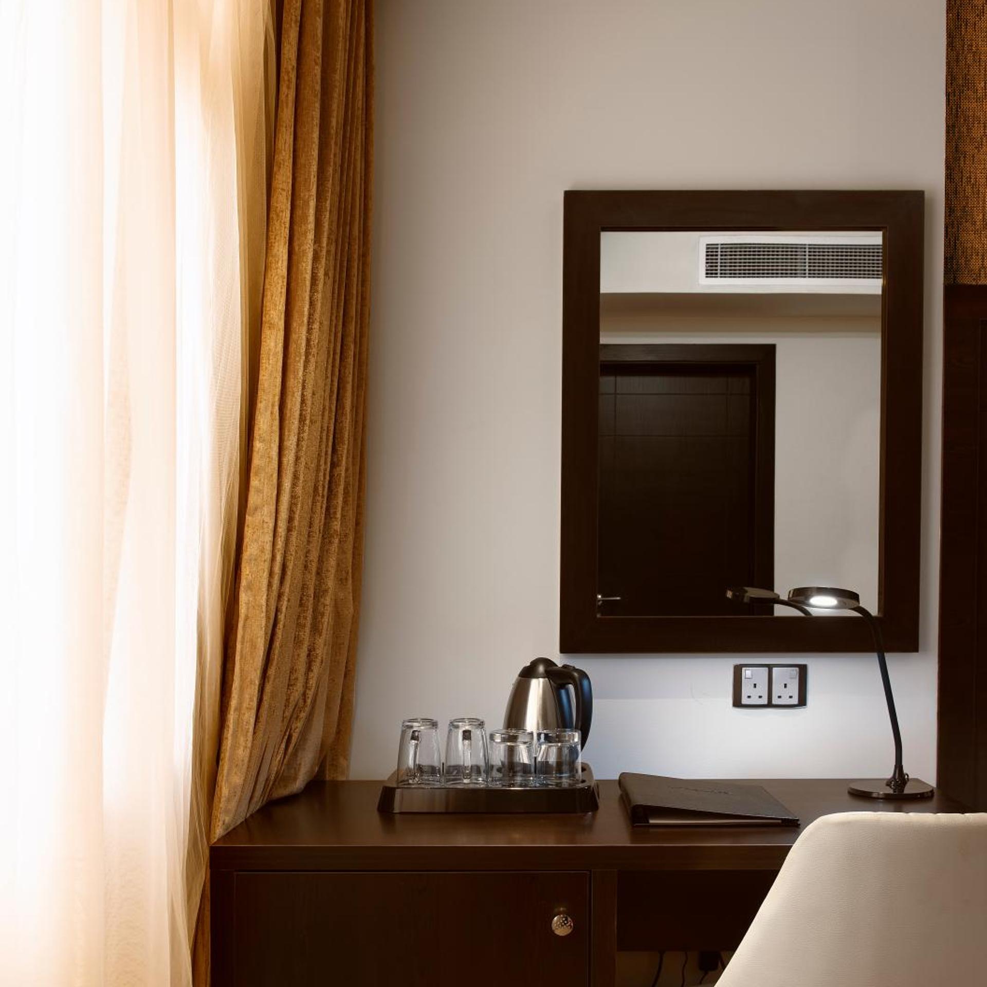 Horizon hotel 43/45