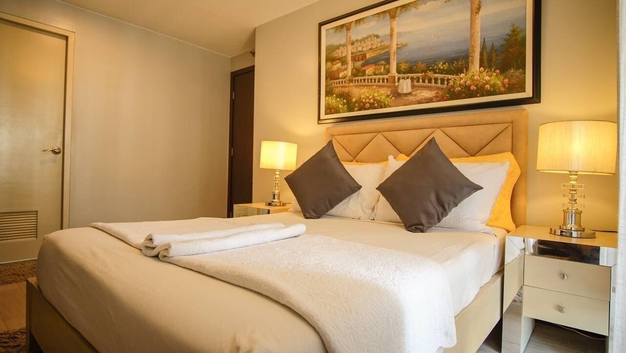 2 BEDROOMS, DELUXE