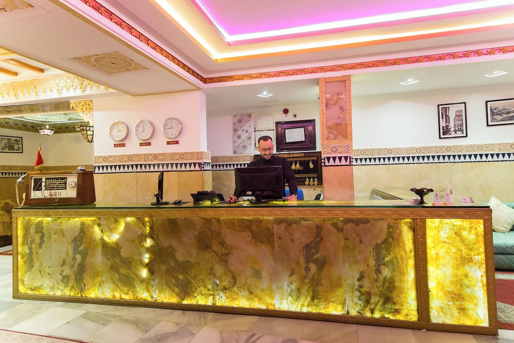 HOTEL MAMORA 7/72