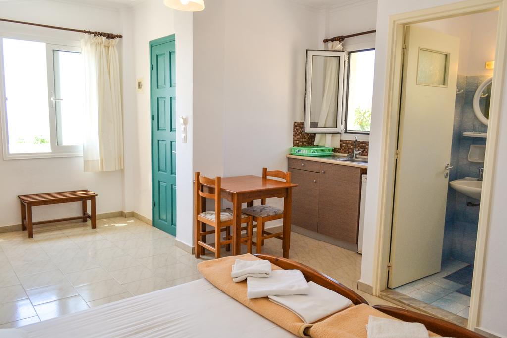 Albatros Hotel 12/15