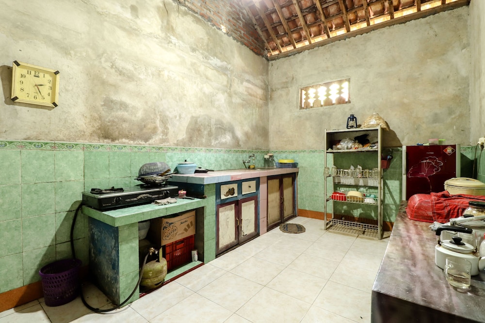 Kasmiyem Homestay by ZUZU 6/31
