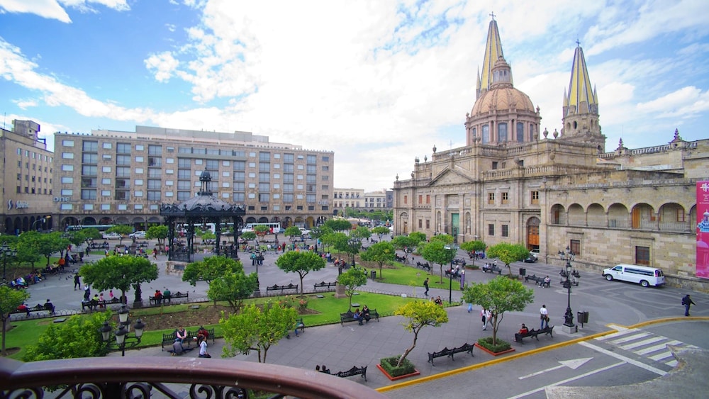 Holiday Inn & Suites Guadalajara Centro Historico 44/50