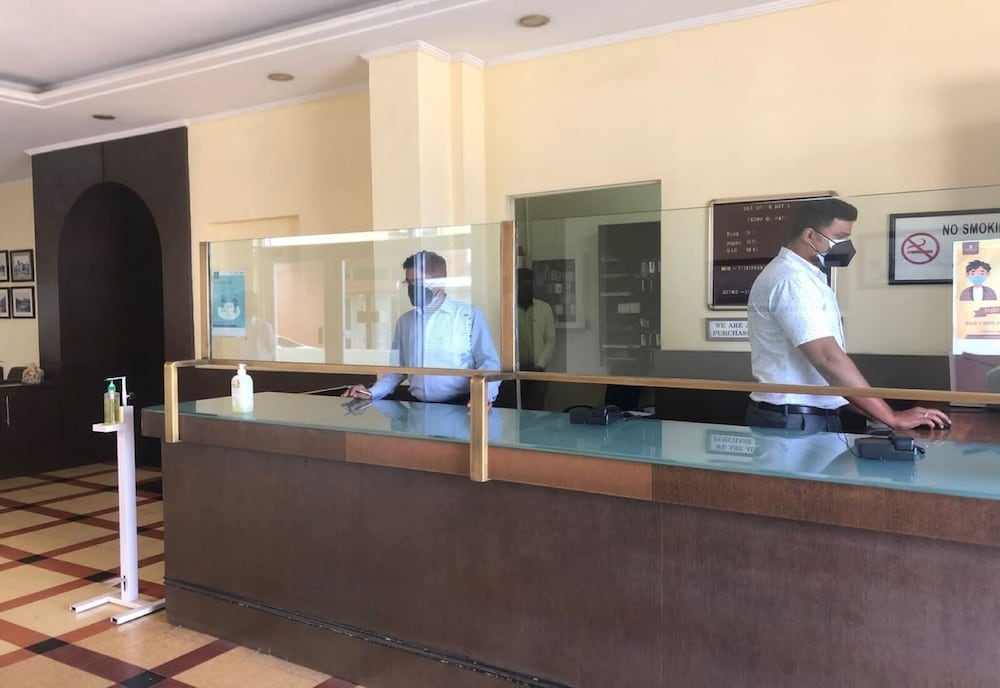 Sea Green Hotel 7/50