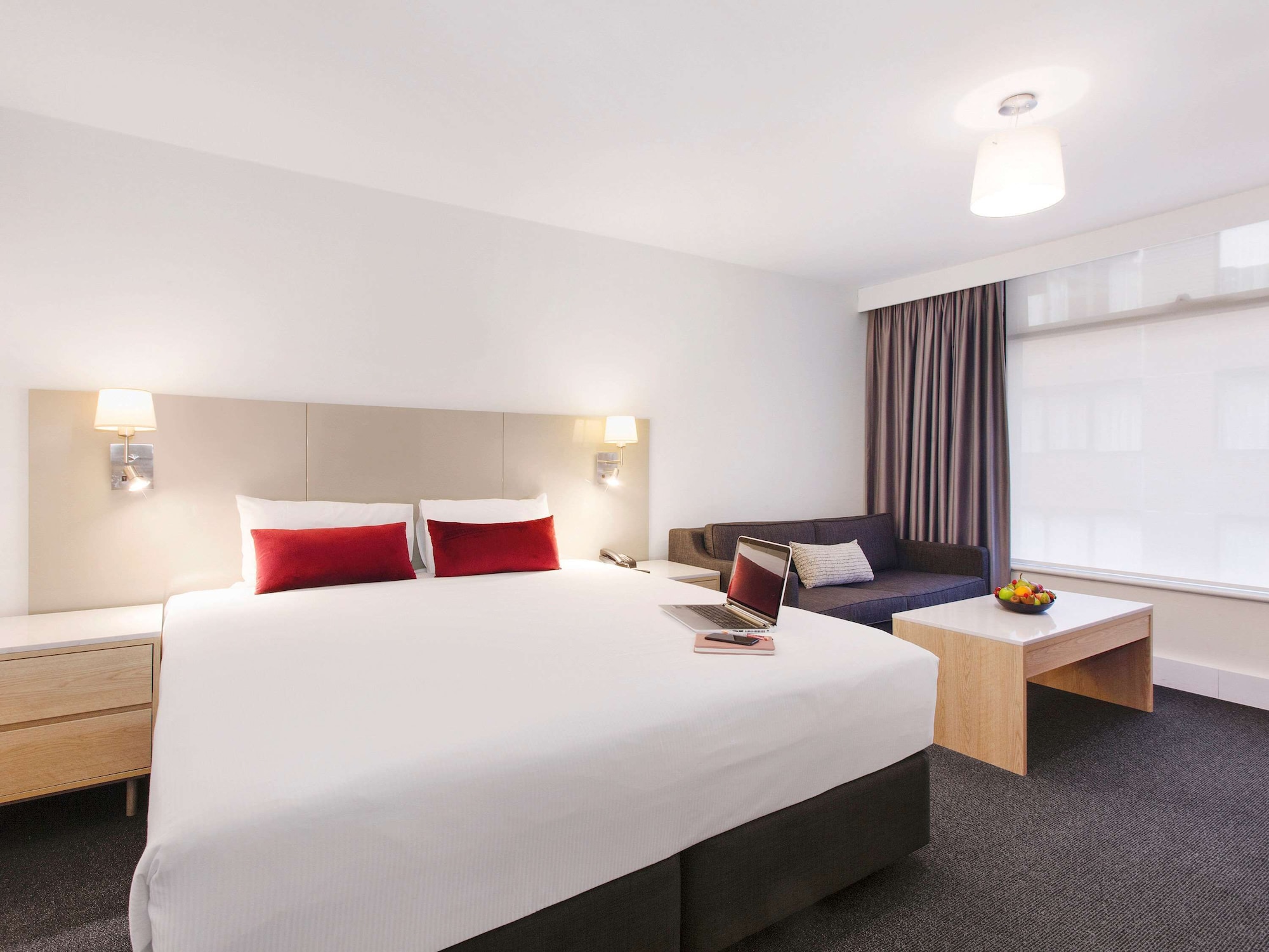 STANDARD, KING BED
