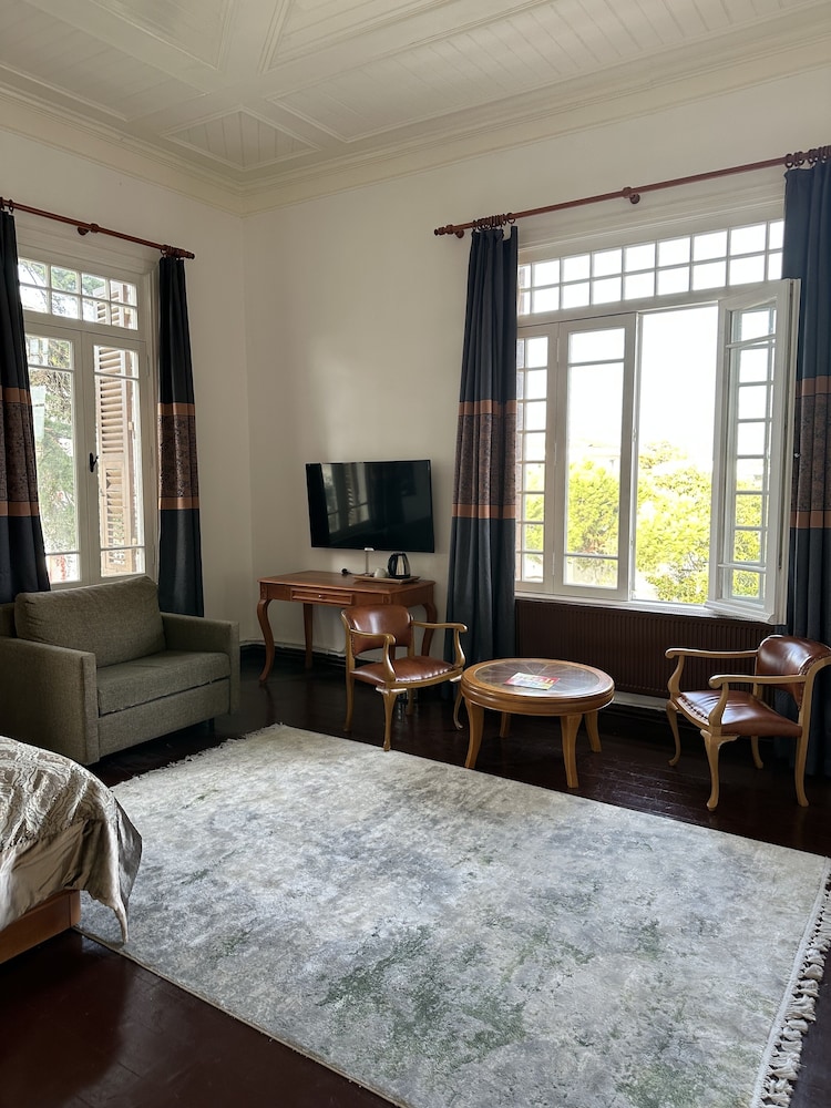 Laden Palas Hotel 25/50