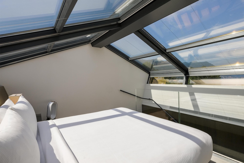 Loft, Suite, King Bed، Hilton Lake Como 3/10