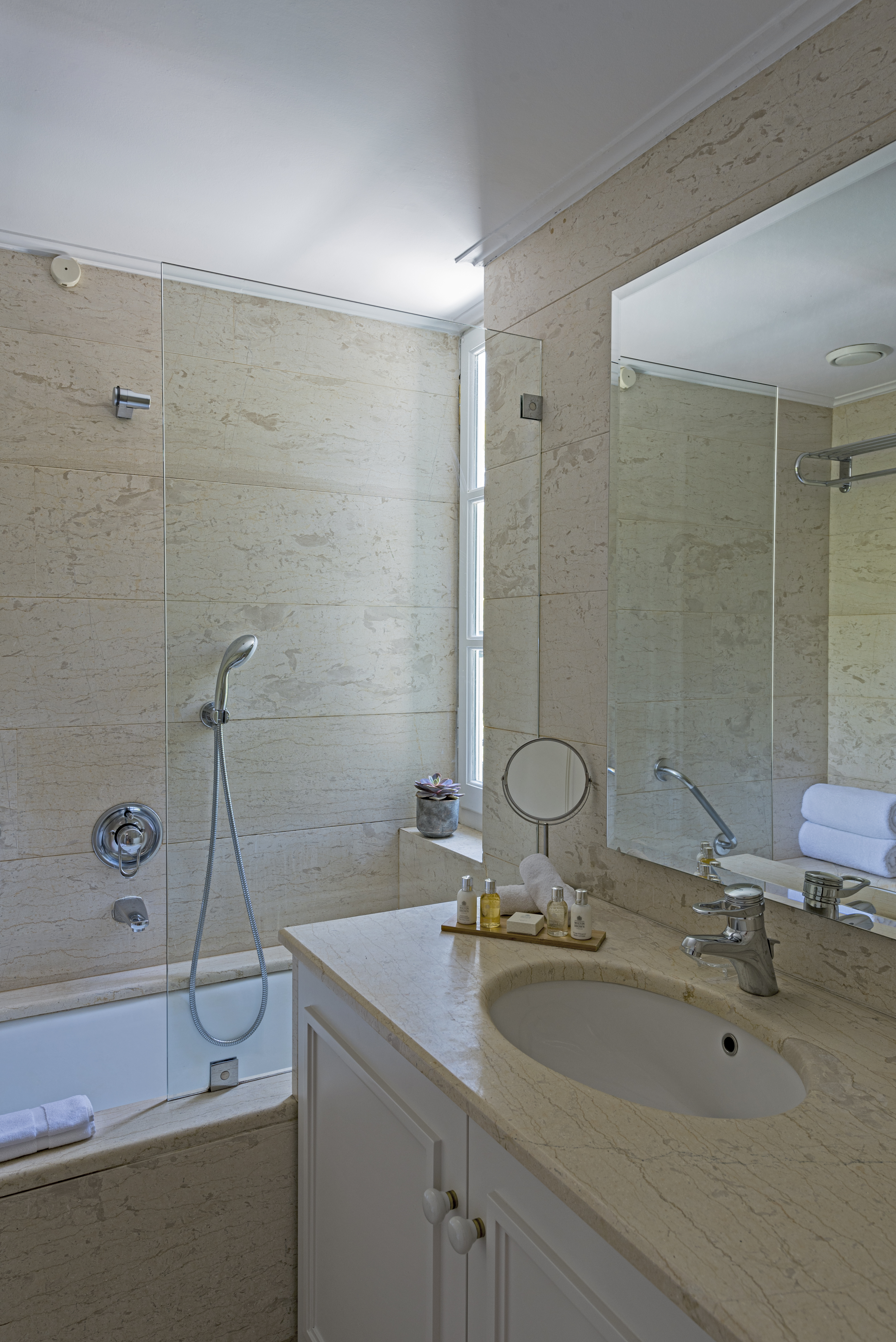 junior suite, THE KEFALARI SUITES 5/5