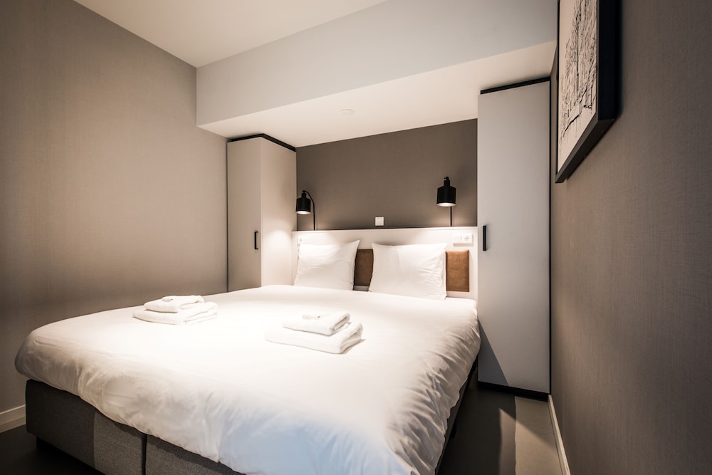 Short Stay Group Eastern Docklands Apartments 10/50