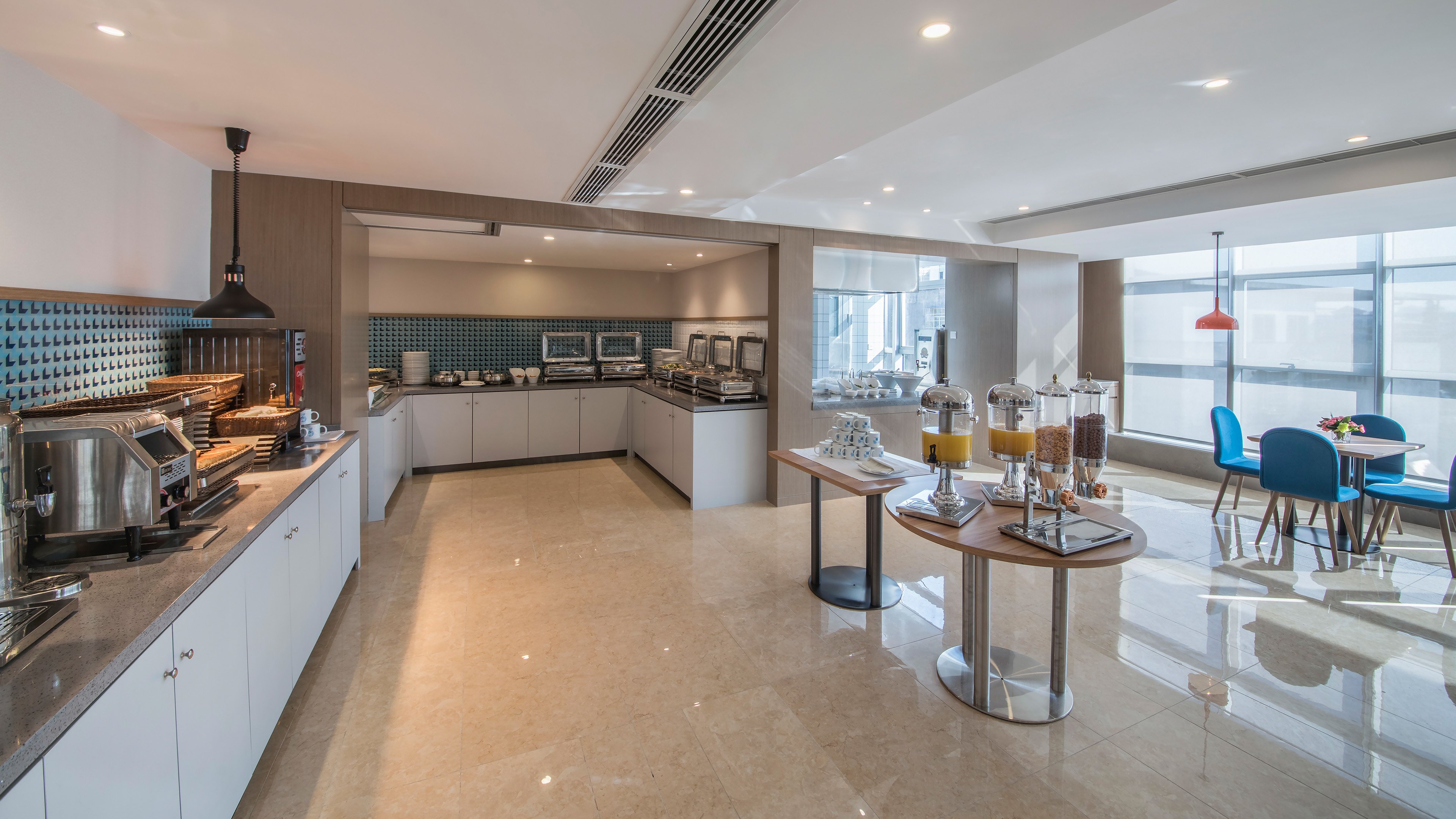 Holiday Inn Express Xichang City Center 23/47